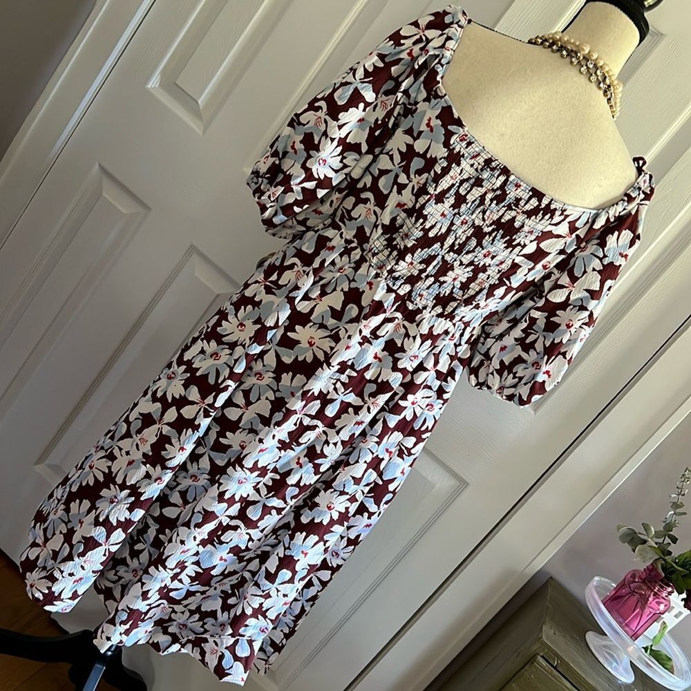 Free Assembly Ruched Halter Dress with Puff Sleeves - Picture 6 of 16